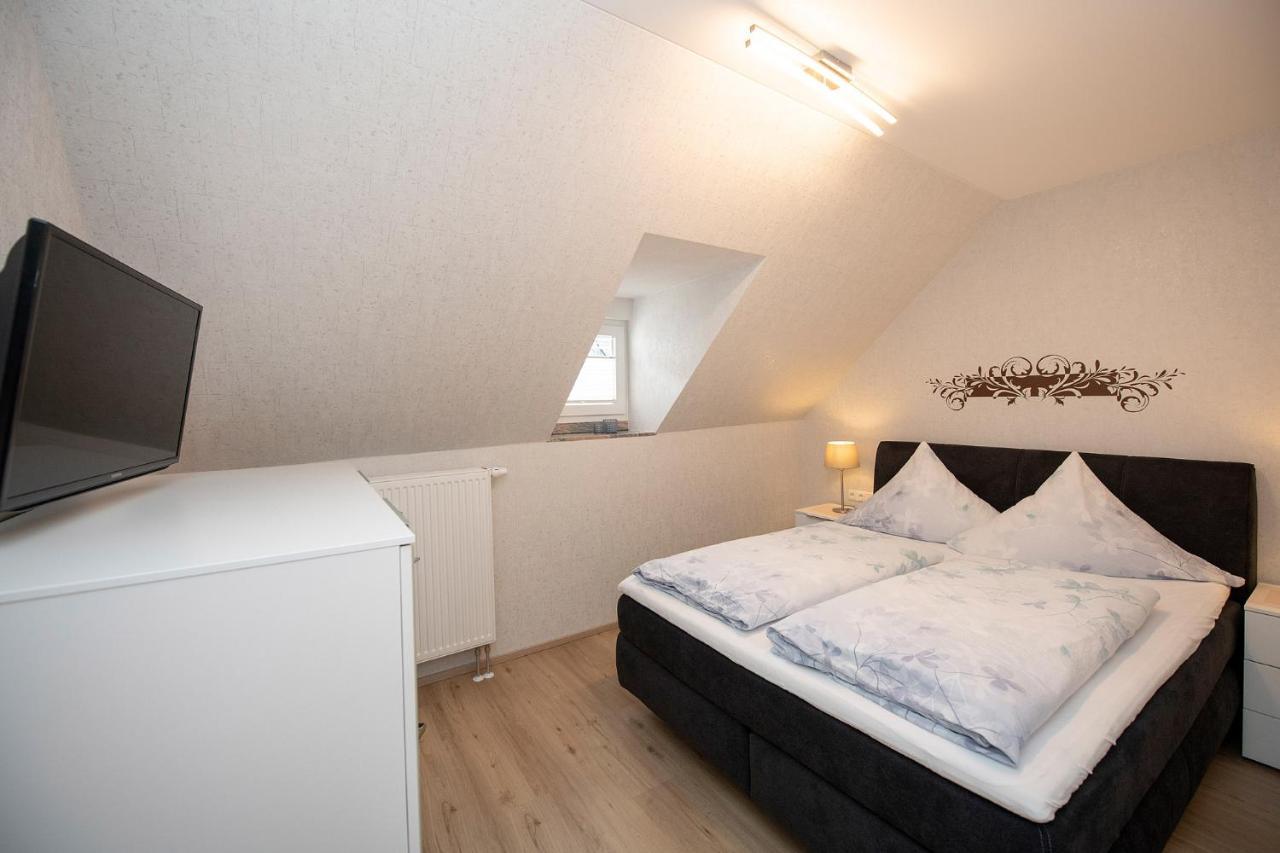 Ferienwohnungen Am Matthiasturm Neef Esterno foto